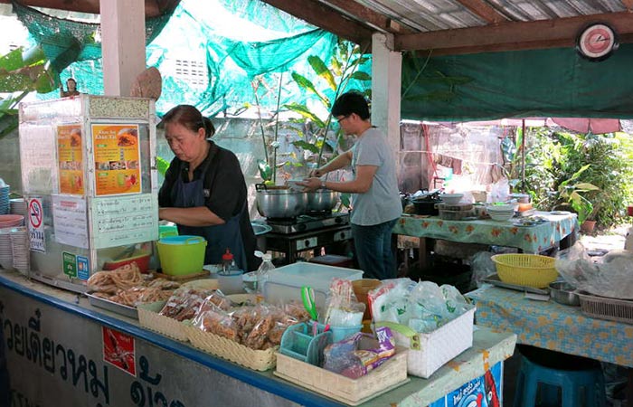 khao soi khun yai